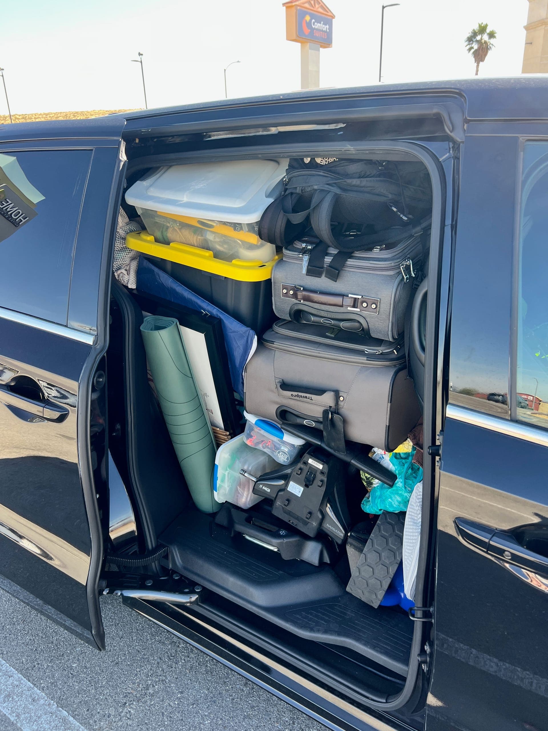 Black Betty completely stuffed with all our belongings.